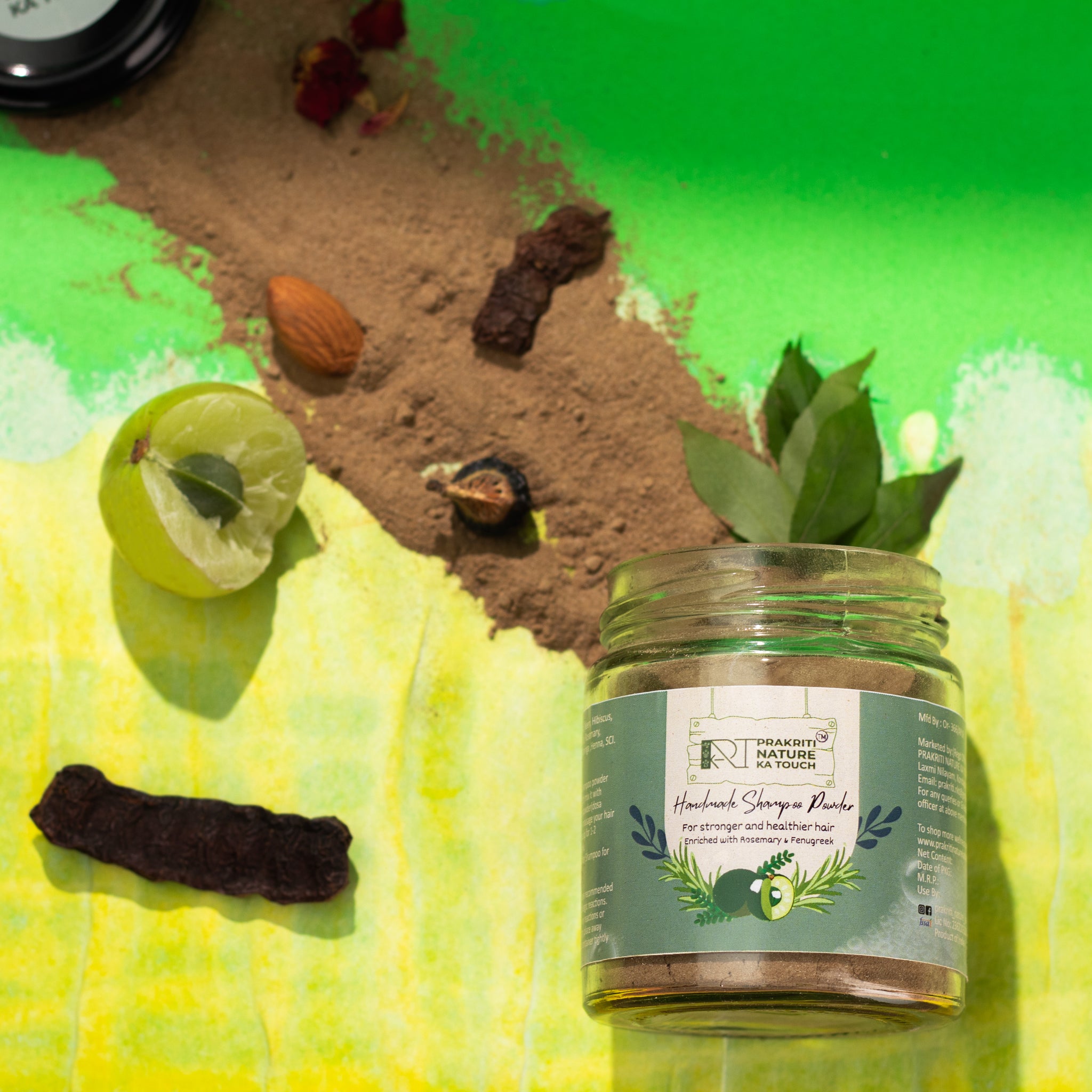 PNKT Organic Shampoo Powder - Close-up of fine herbal powder texture - Pure natural ingredients